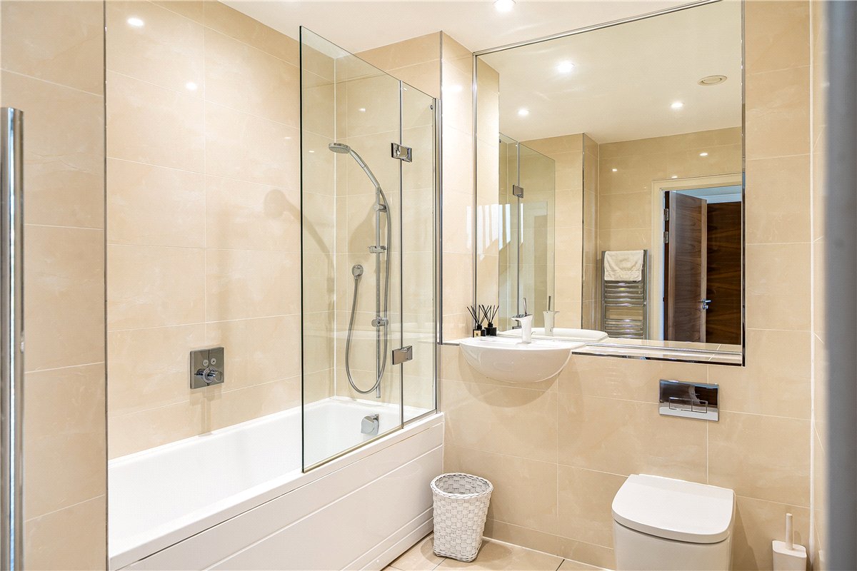 2 bedroom Flat, Western Terrace, Victoria Bridge Road, BA2 - Available, Image 8
