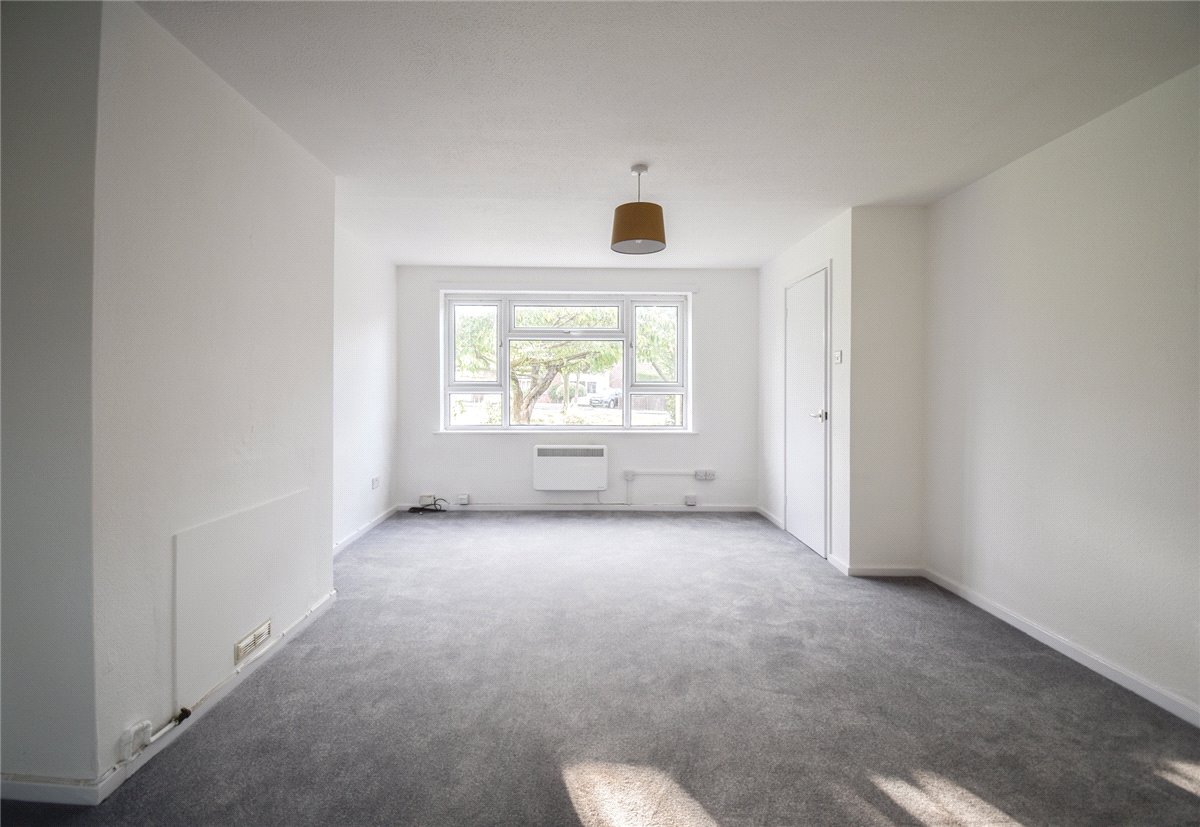 3 bedroom House, Belmore Close, Cambridge, CB4 - , Image 1