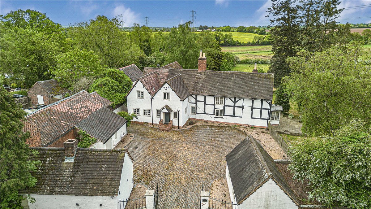 4 bedroom House, Church Lane, Middleton, B78 - Available, Image 32