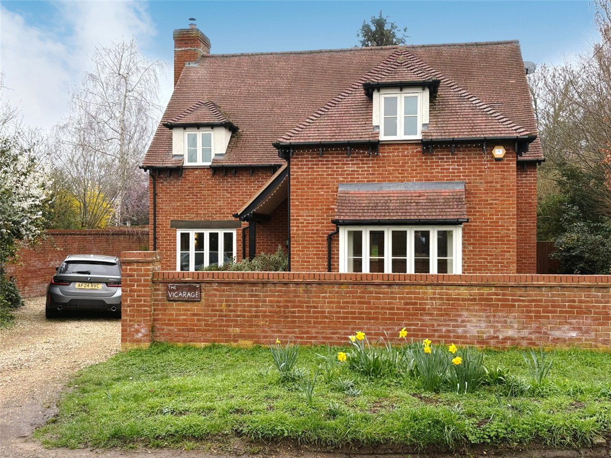 5 bedroom House, High Street, Long Wittenham, OX14 - Available