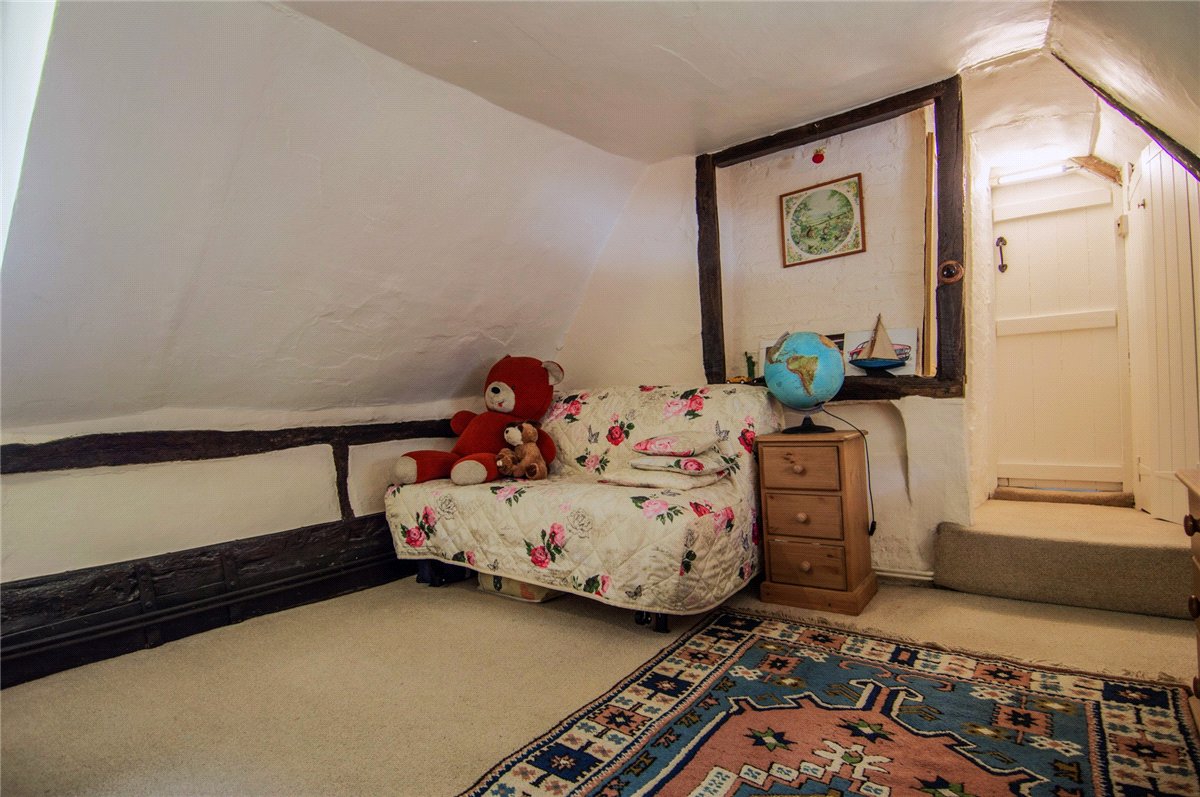 4 bedroom Cottage, Newbury Road, Wickham, RG20 - Available, Image 10