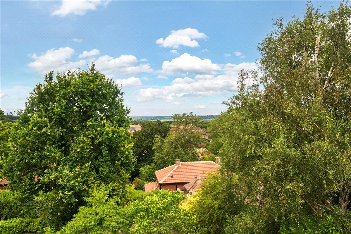 3 bedroom Flat, Woodridge, Newbury, RG14 - , Image 12