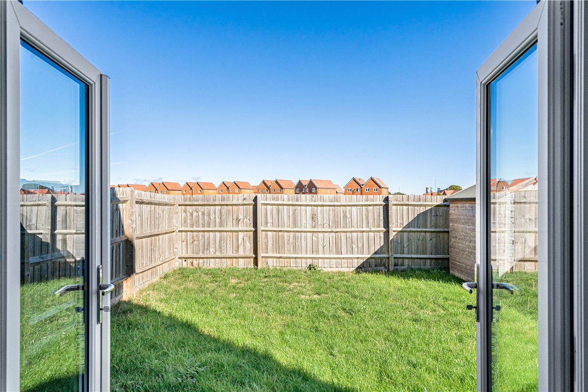 3 bedroom House, Sparrowhawk Crescent, Wootton, NN4 - Let Agreed, Image 13