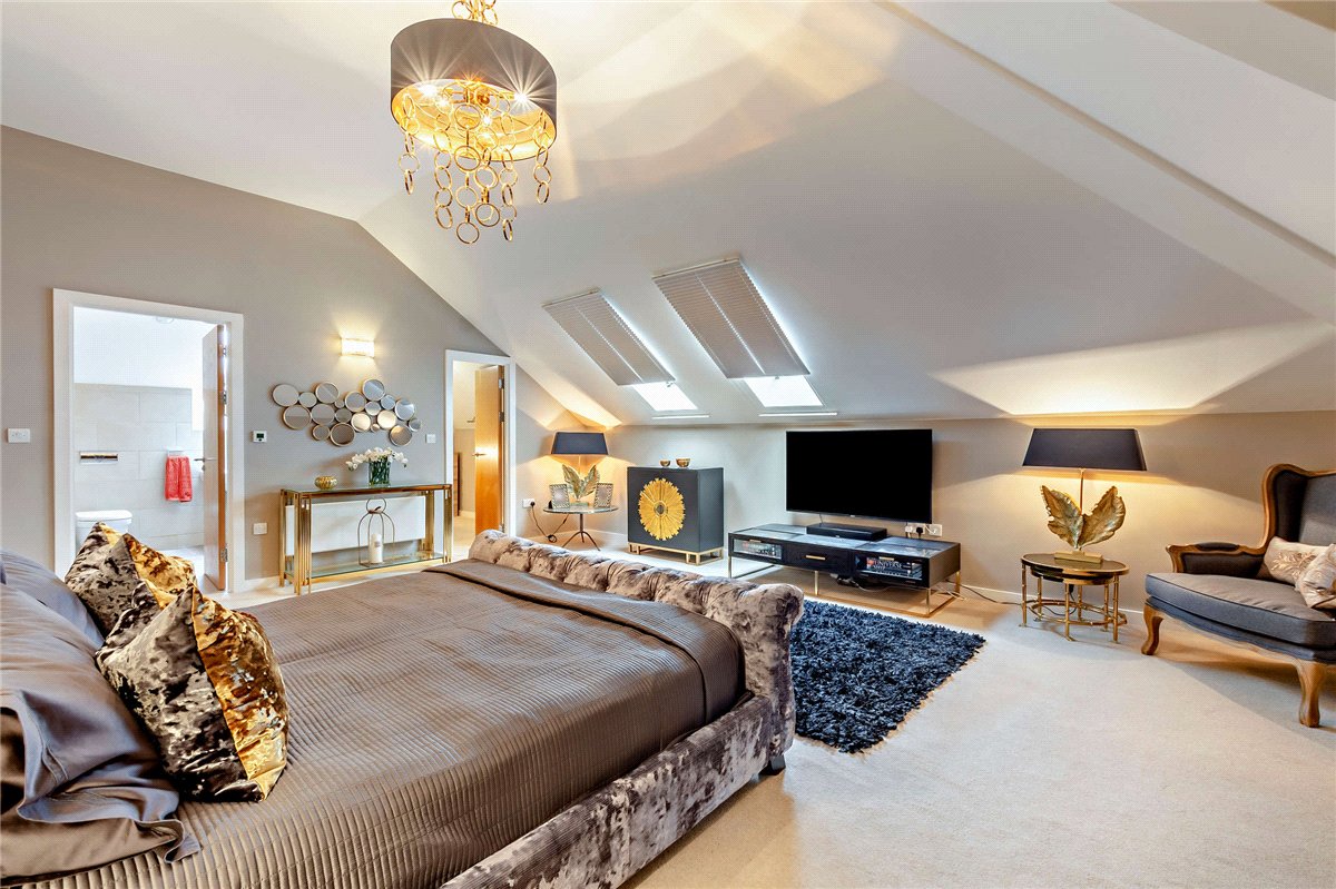 3 bedroom Flat, Sicklinghall Road, Wetherby, LS22 - Available, Image 11