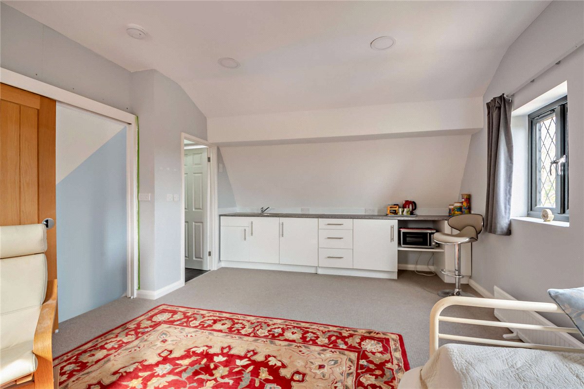 4 bedroom House, Oxford Road, Donnington, RG14 - Sold STC, Image 20
