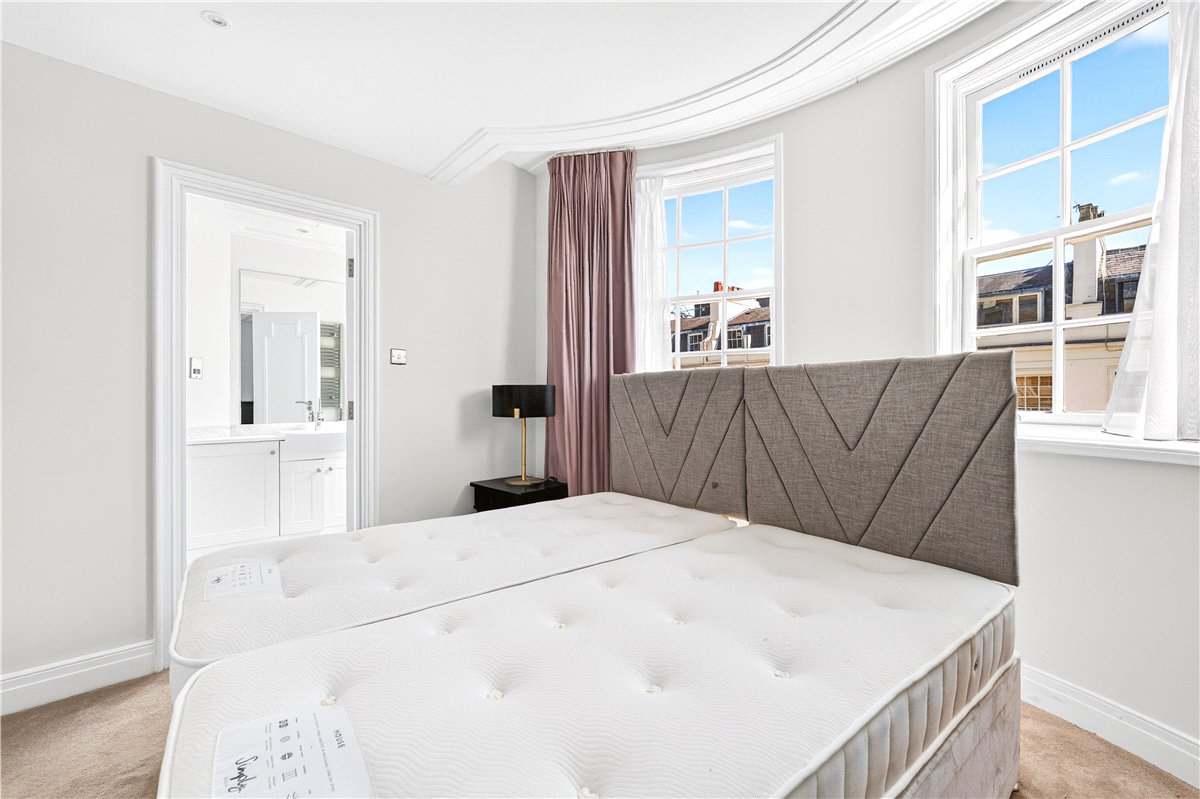 3 bedroom Flat, Gloucester Square, Paddington, W2 - Available, Image 15