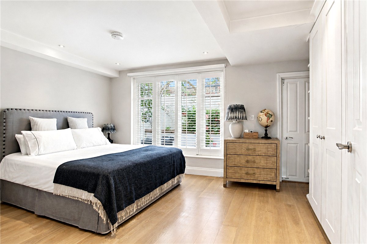 5 bedroom House, Bovingdon Road, London, SW6 - Available, Image 12
