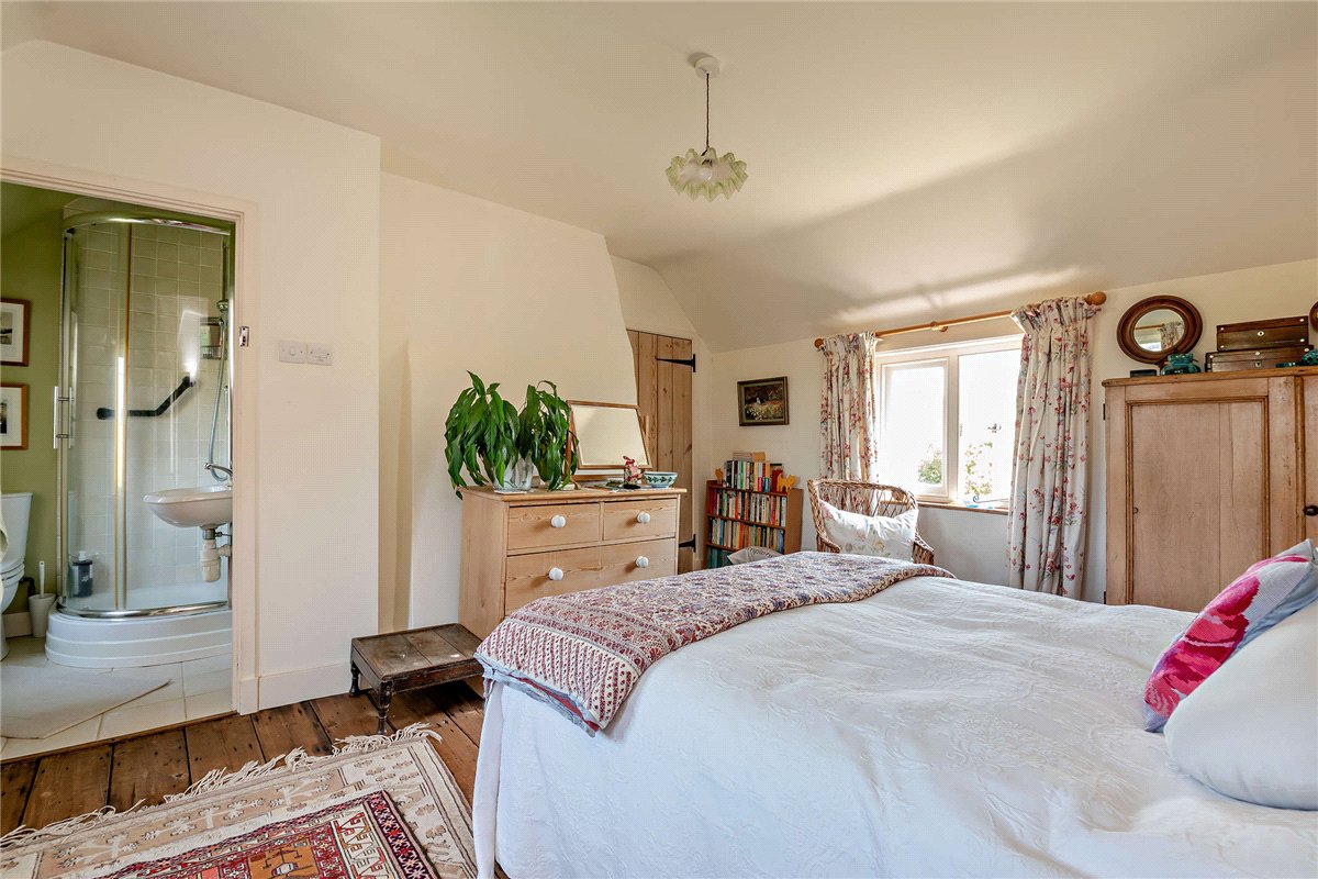 3 bedroom House, Harts Hill Road, Thatcham, RG18 - Available, Image 13