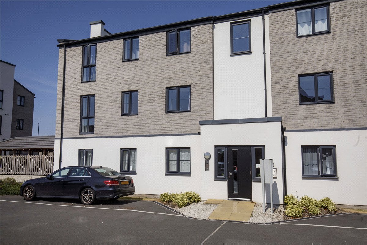 2 bedroom Flat, Hawes Way, Waverley, S60 - Available