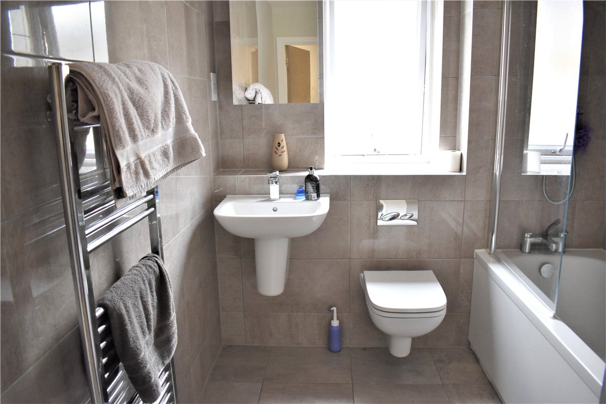 1 bedroom Flat, Steel Close, Newbury, RG14 - Available, Image 4