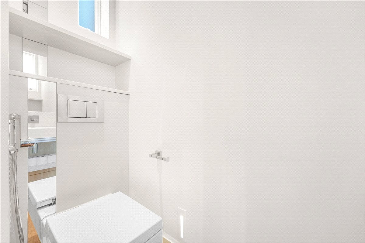 4 bedroom Flat, Wynnstay Gardens, Kensington, W8 - Available, Image 18