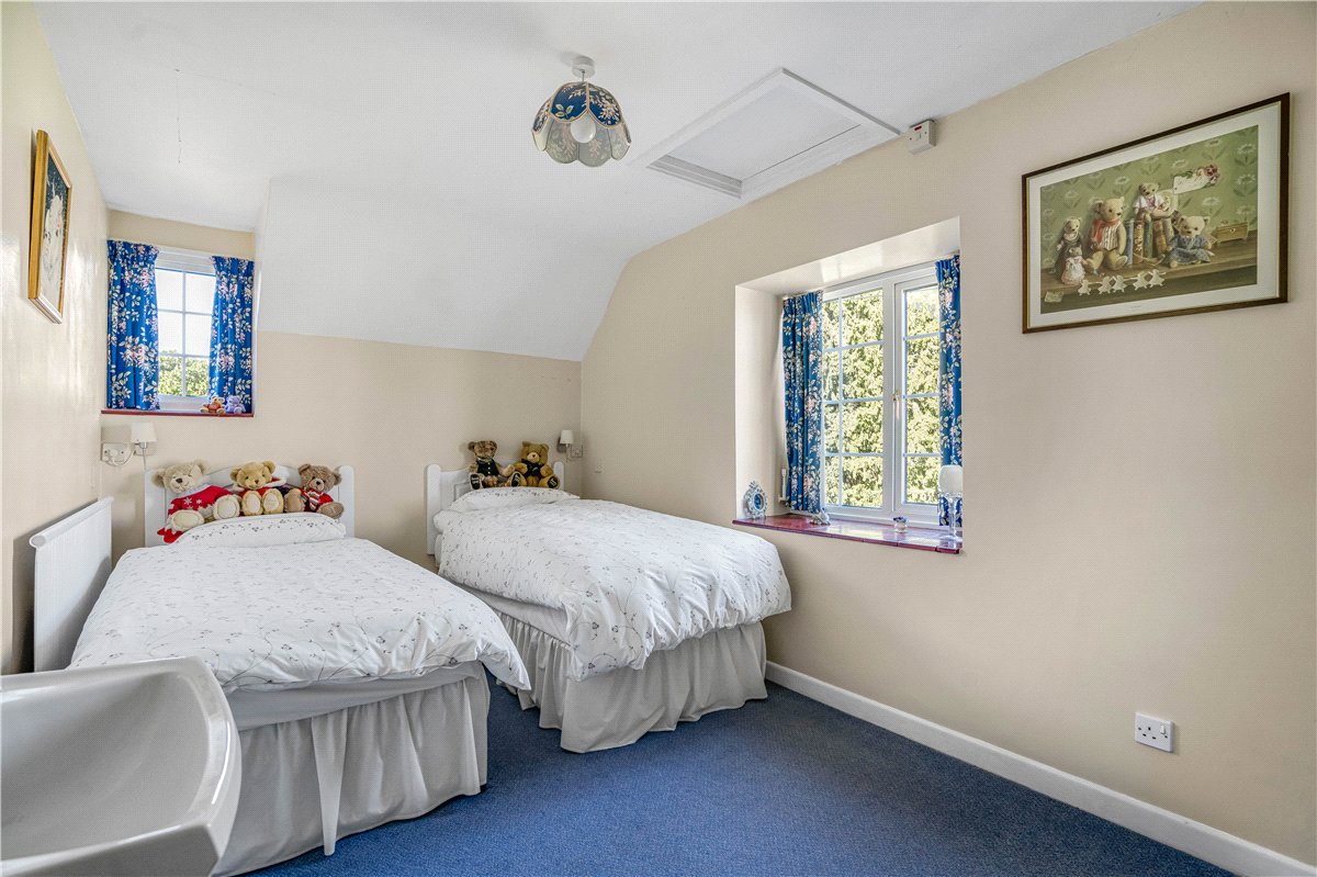 4 bedroom Barn Conversion, Cassington Road, Yarnton, OX5 - Available, Image 3