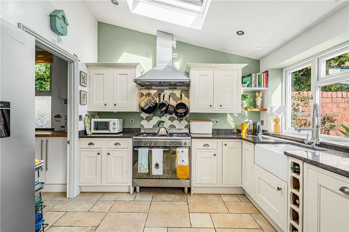 3 bedroom House, Quarry Road, Swindon, SN1 - Available, Image 22