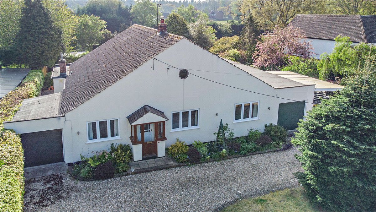 5 bedroom Bungalow, Long Grove, Upper Bucklebury, RG7 - Available, Image 3