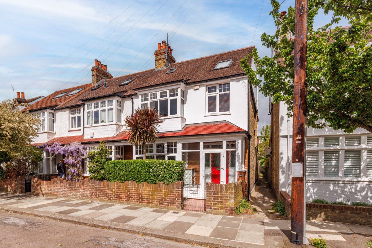4 bedroom House, Kingsway, London, SW14 - Available, Image 5