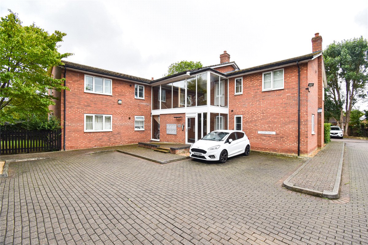 1 bedroom Flat, New Road, Harston, CB22 - 