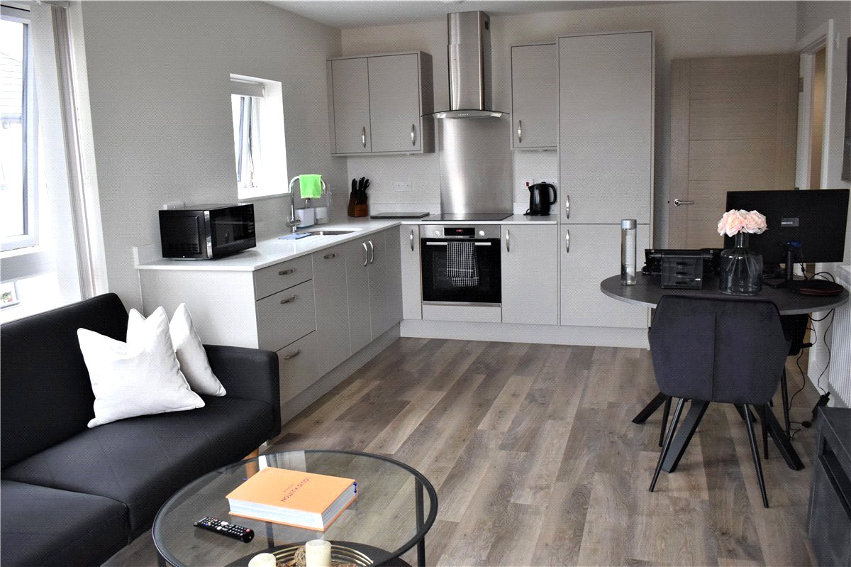 1 bedroom Flat, Steel Close, Newtown Road, RG14 - Available, Image 5