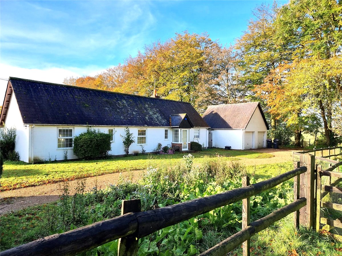3 bedroom Bungalow, Everleigh, Marlborough, SN8 - Available