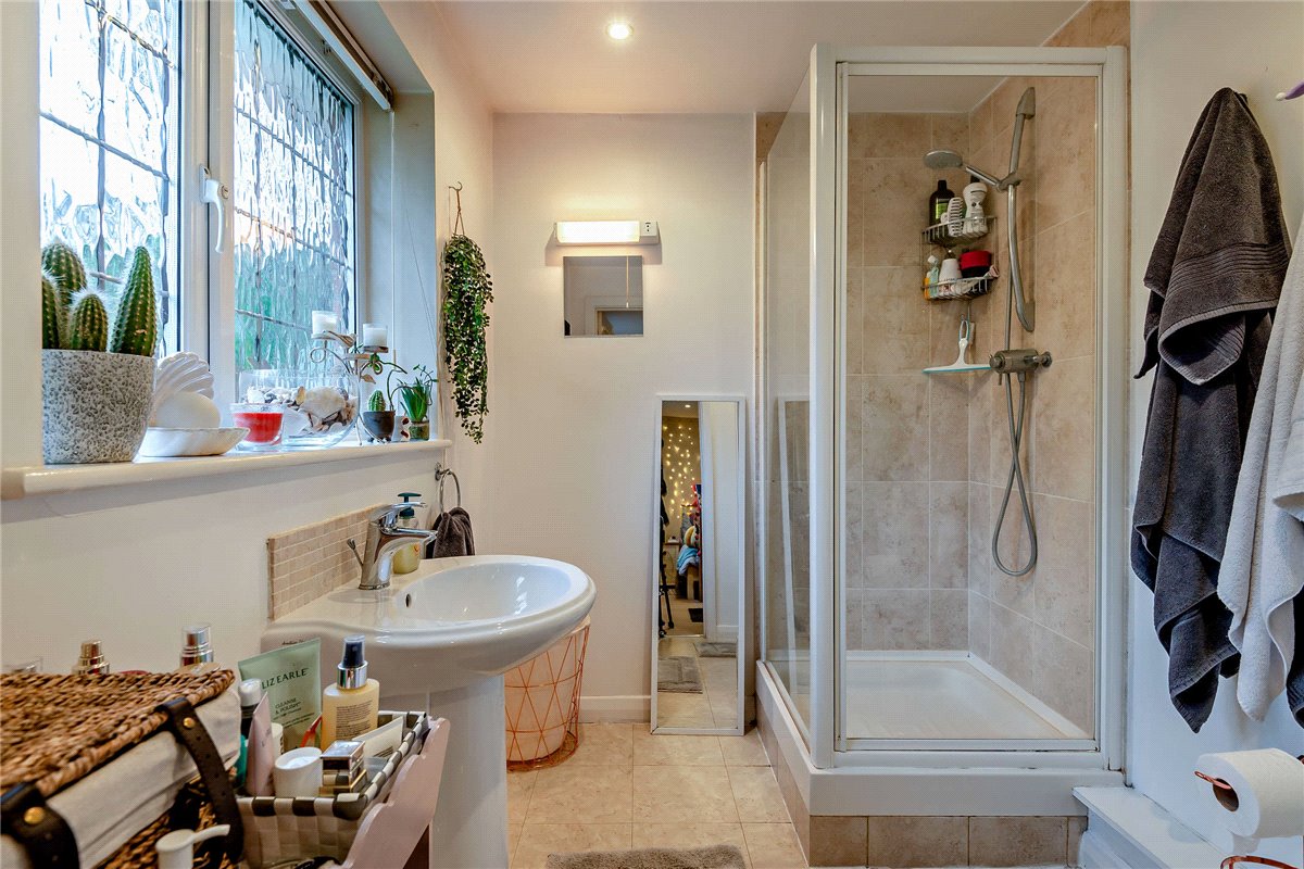 4 bedroom House, Garden Close Lane, Newbury, RG14 - Sold STC, Image 9