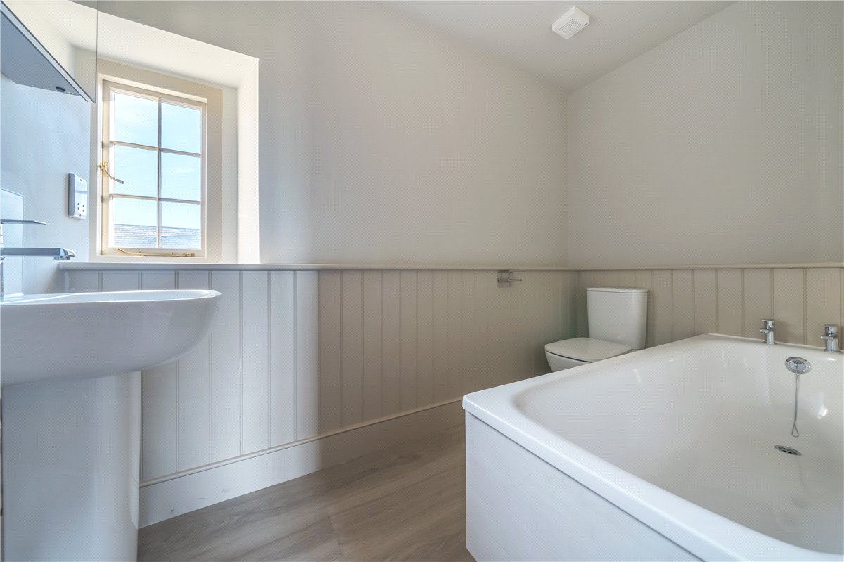 3 bedroom House, Dodington Lane, Dodington, BS37 - , Image 10