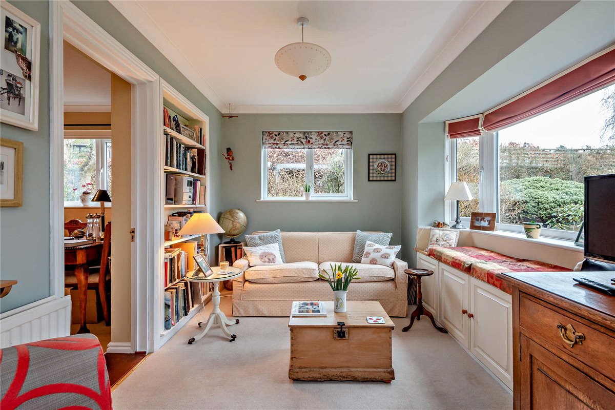 3 bedroom House, The Dell, Vernham Dean, SP11 - Available, Image 8
