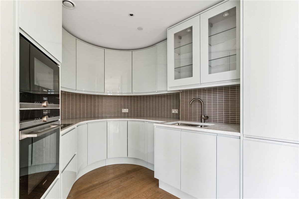 3 bedroom Flat, Dray House, RAM Quarter, SW18 - Available, Image 10