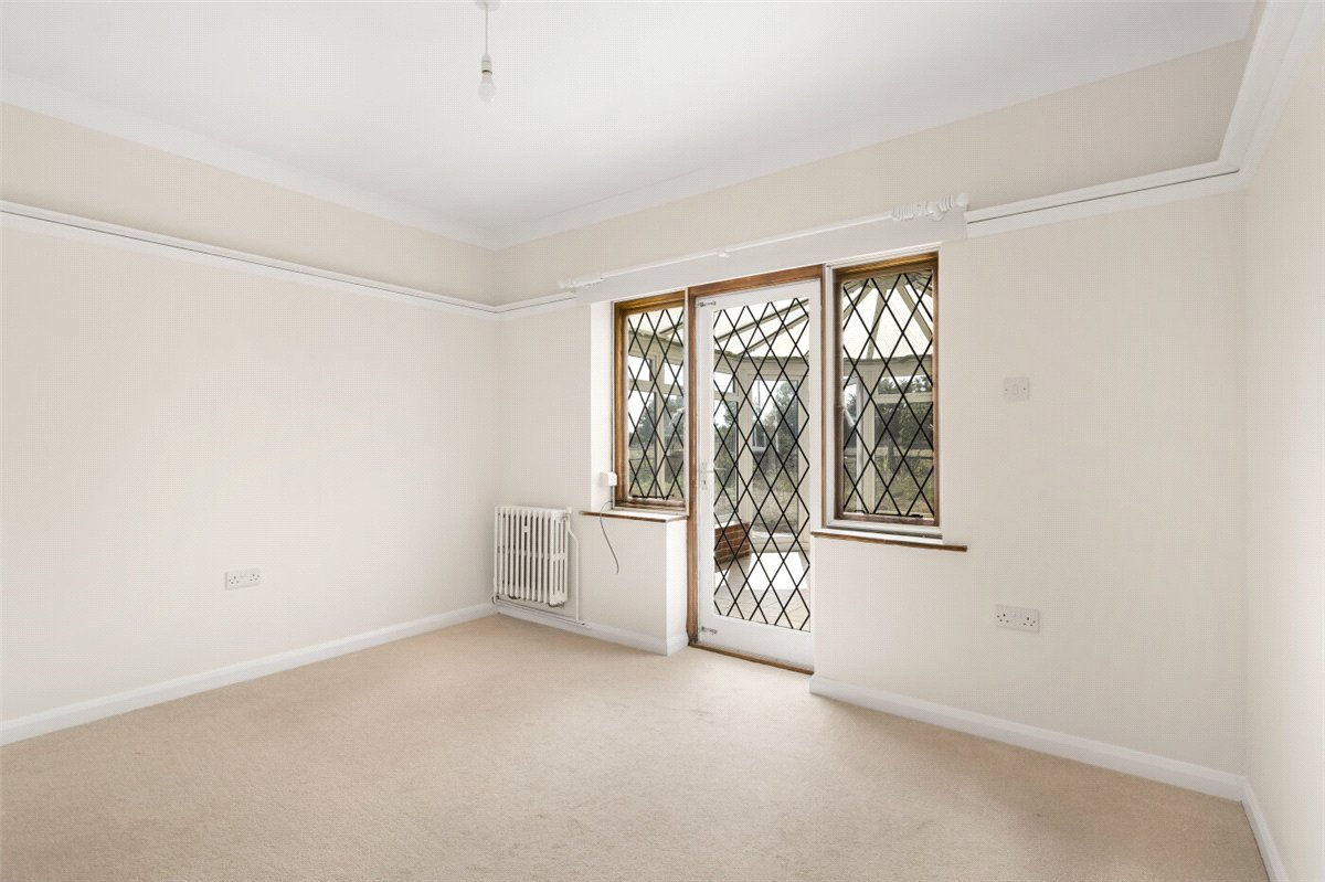 4 bedroom House, Kings Lane, South Heath, HP16 - Available, Image 4