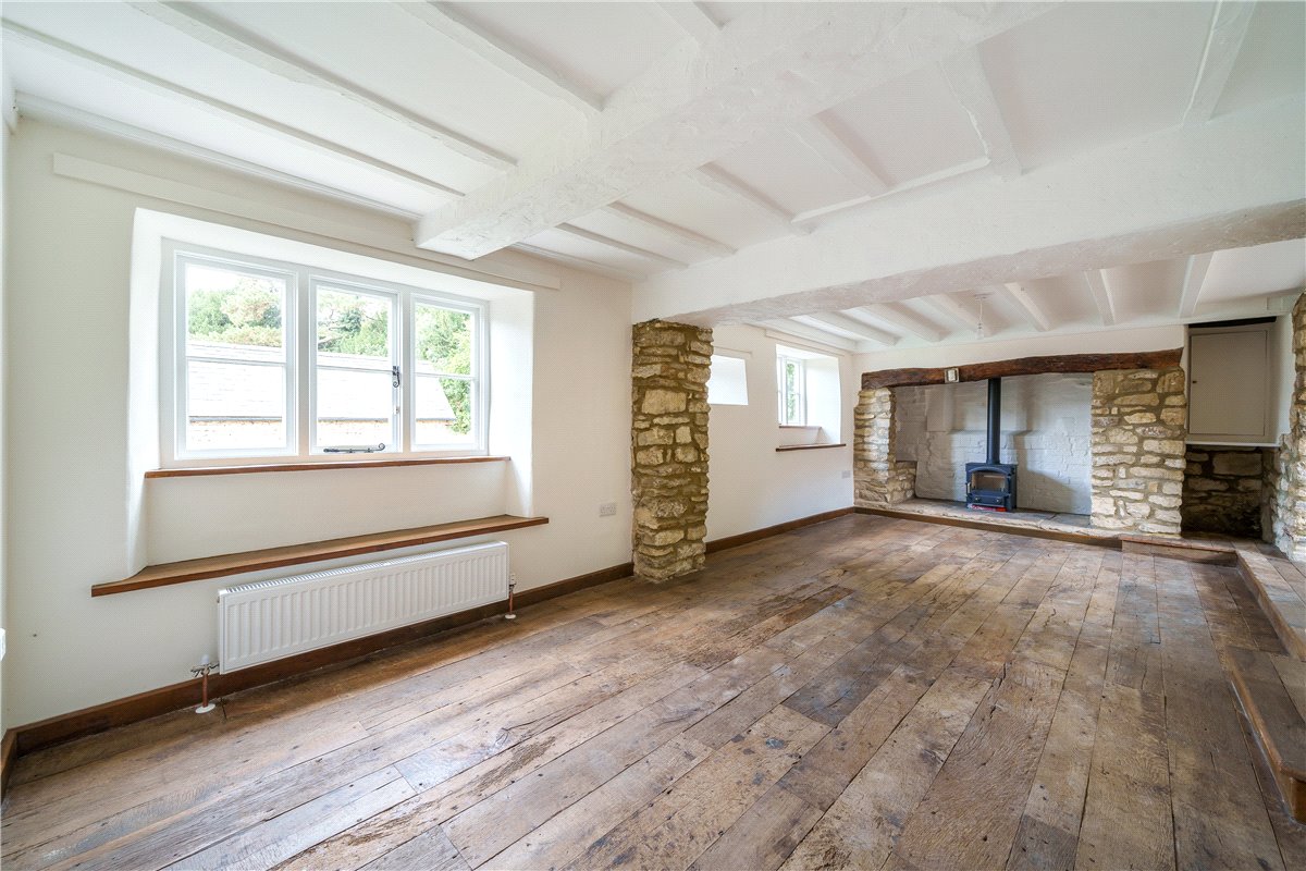 3 bedroom House, Main Street, Turweston, NN13 - Available, Image 1