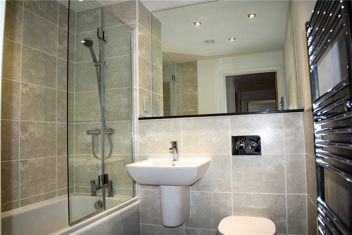 1 bedroom Flat, Racecourse Road, Newbury, RG14 - , Image 6