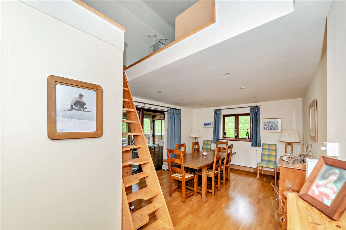 6 bedroom House, The Maltings, West Ilsley, RG20 - Available, Image 16
