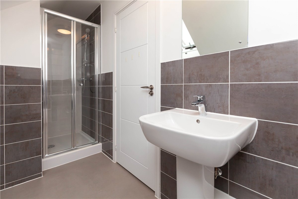3 bedroom House, Wincanton Road, Bicester, OX26 - Let Agreed, Image 11
