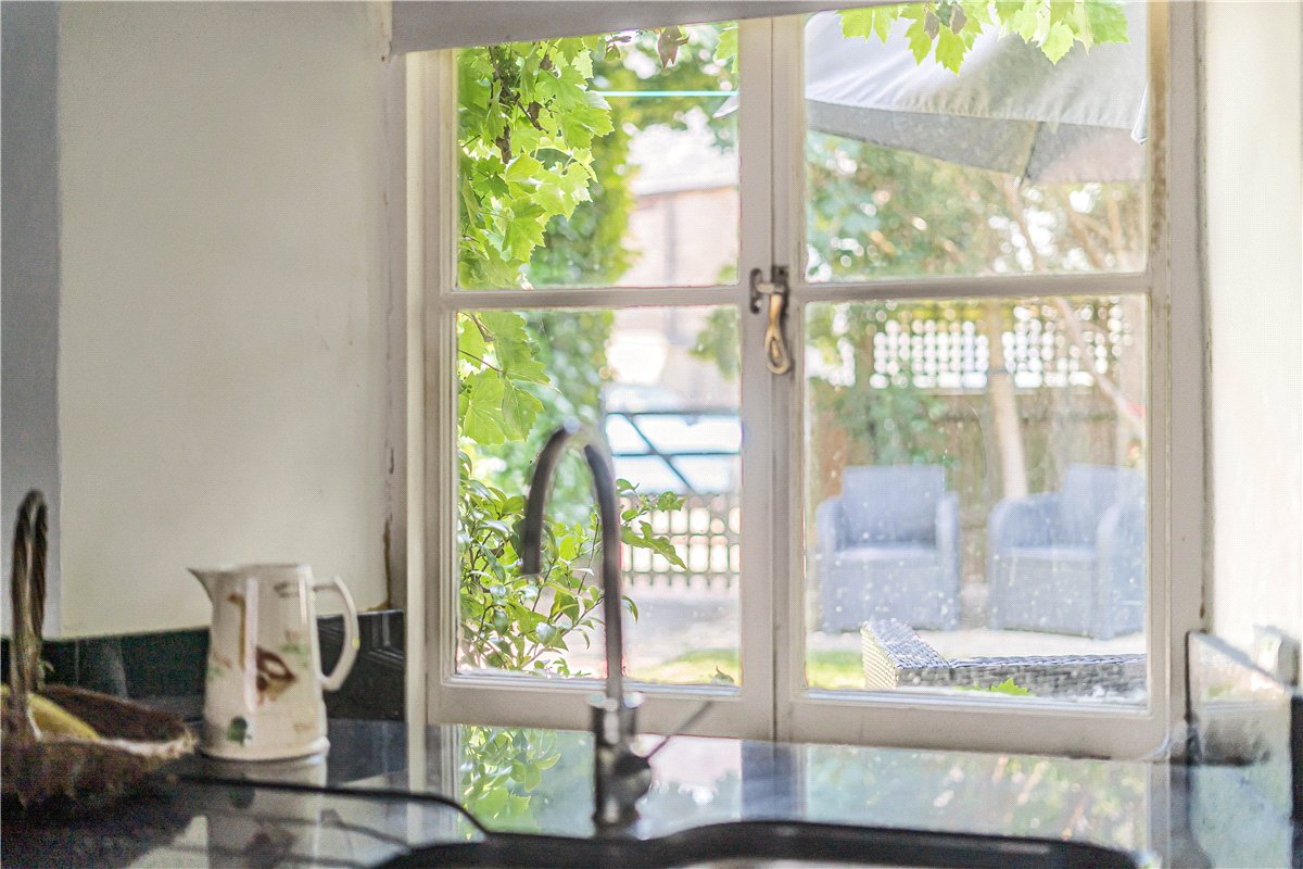 4 bedroom Cottage, Bridge Street, Bampton, OX18 - Available, Image 7