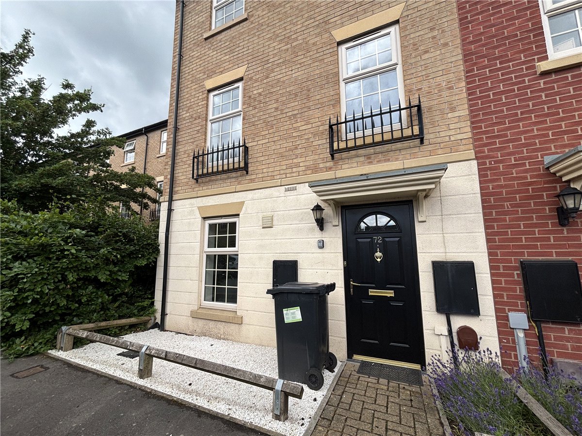 4 bedroom House, Comelybank Drive, Mexborough, S64 - Available
