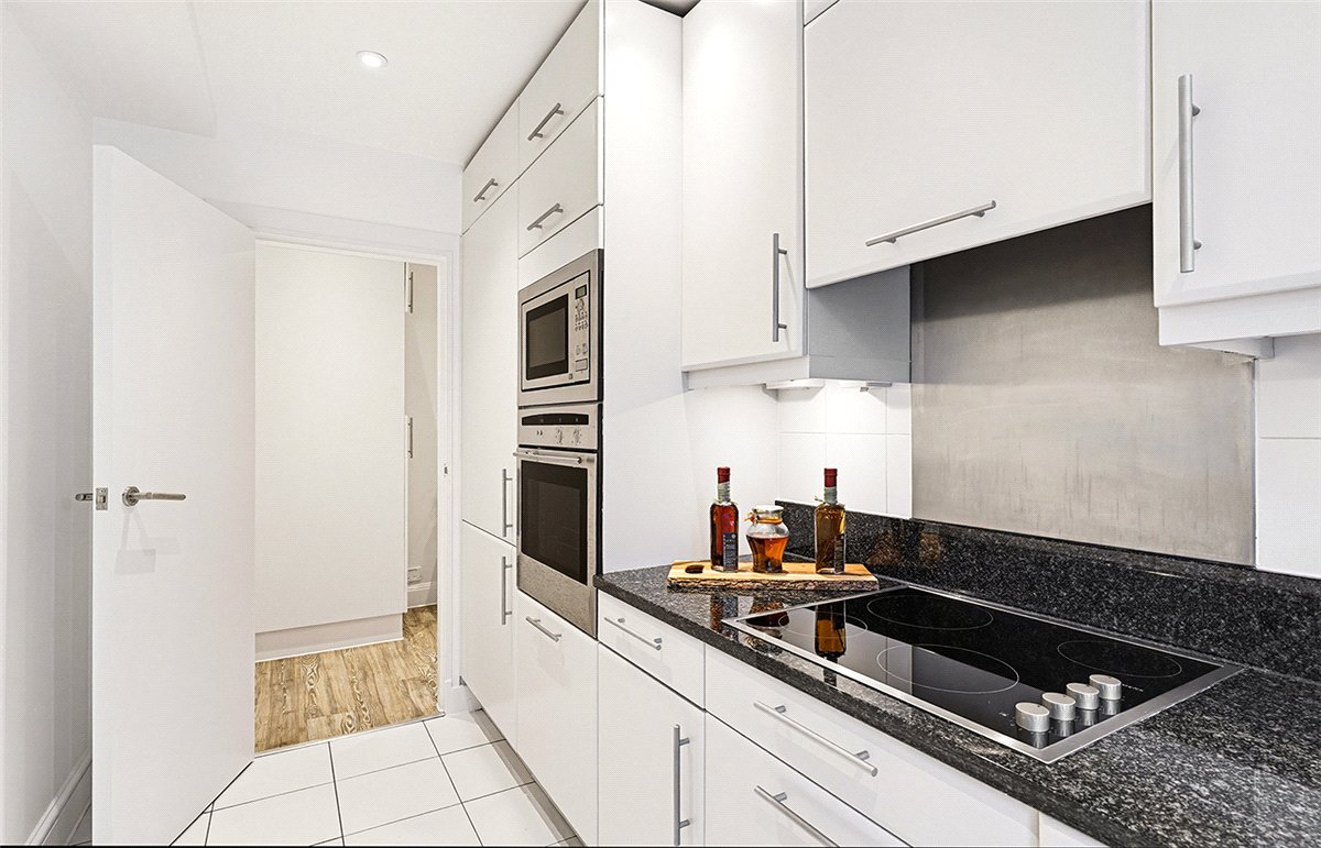 2 bedroom Flat, Richmond Court, 200 Sloane Street, SW1X - Available, Image 6