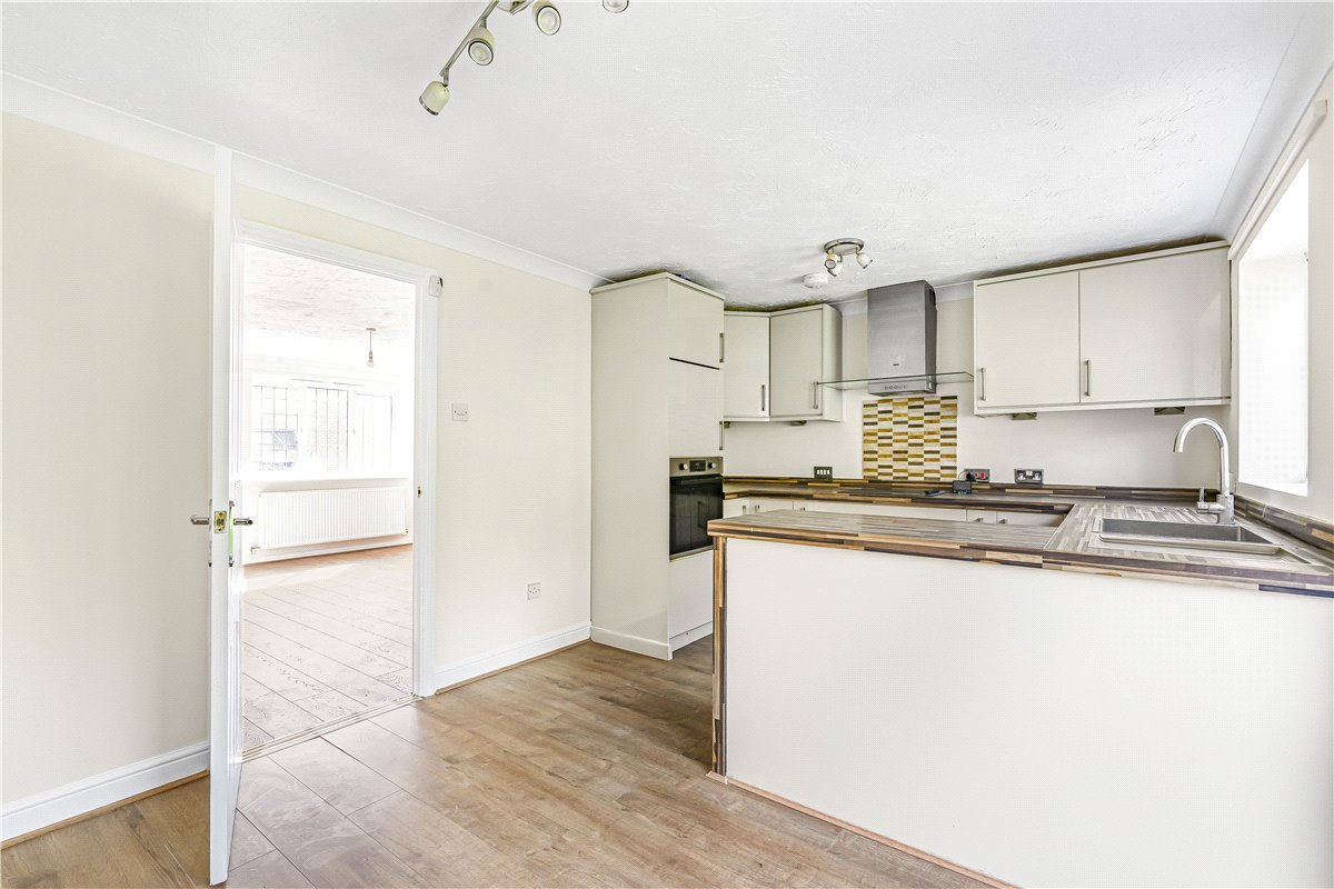 4 bedroom House, Amersham Way, Measham, DE12 - Let Agreed, Image 7