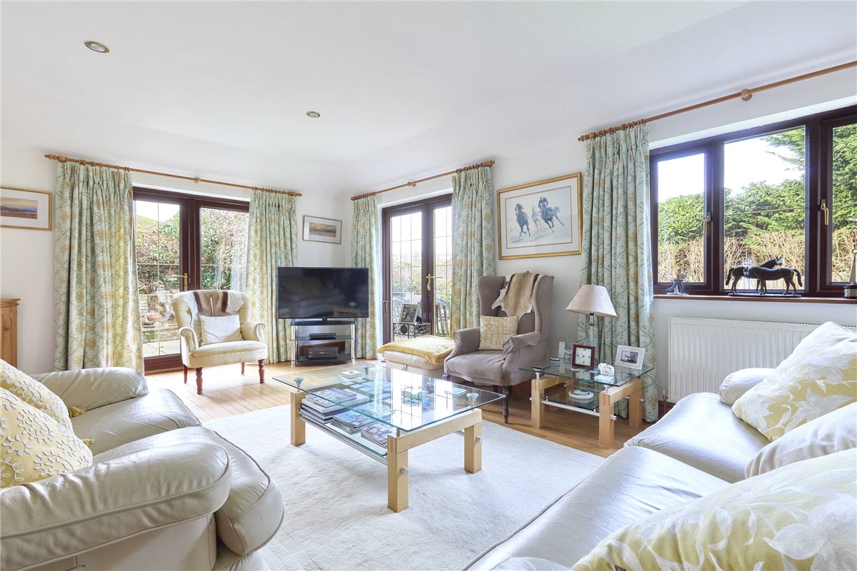6 bedroom House, Warrington Street, Newmarket, CB8 - Available, Image 8