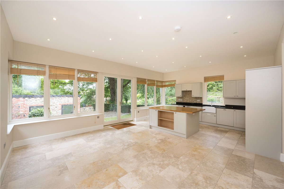 2 bedroom Cottage, The Lodge, Hollyhill Road, DL8 - , Image 8
