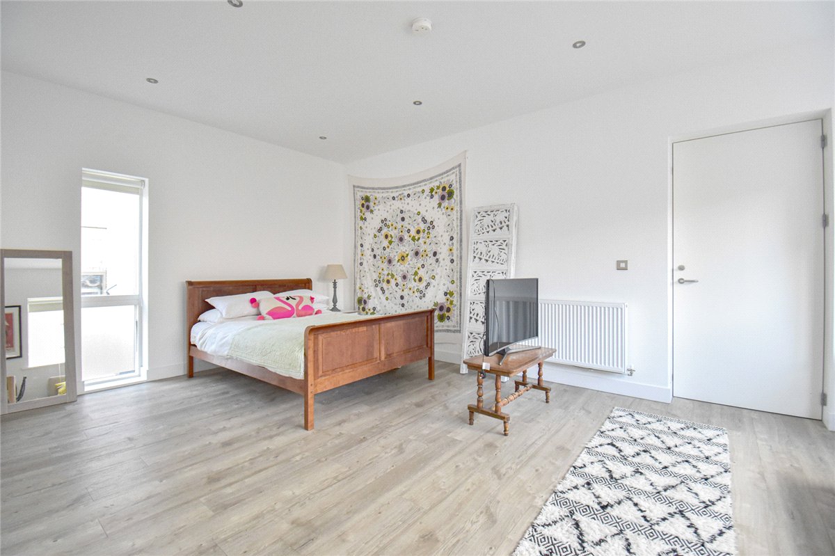 4 bedroom House, Knightly Avenue, Cambridge, CB2 - , Image 1