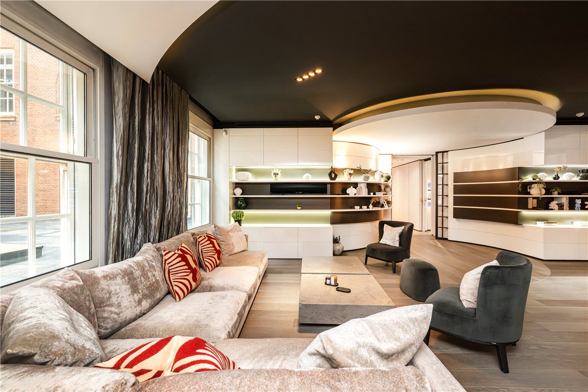 4 bedroom Flat, North Row, Mayfair, W1K - Available, Image 1