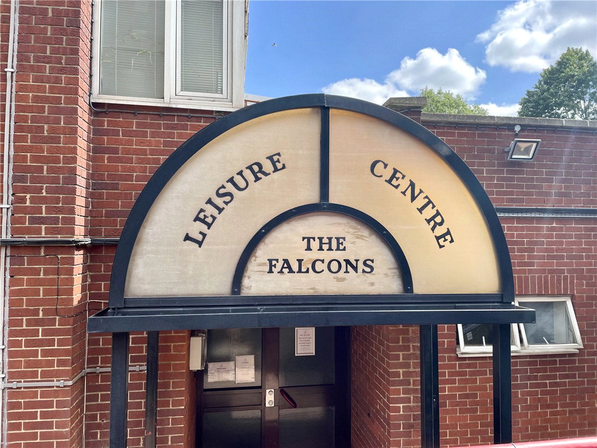 2 bedroom Flat, Eagle Heights, Bramlands Close, Battersea, SW11 - Sold, Image 4