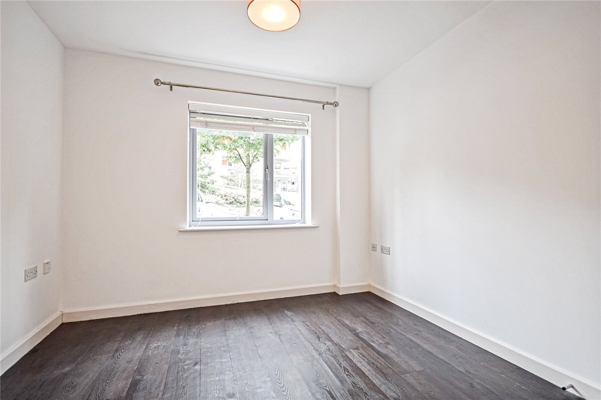 2 bedroom Flat, Glenalmond Avenue, Cambridge, CB2 - Sold STC, Image 4