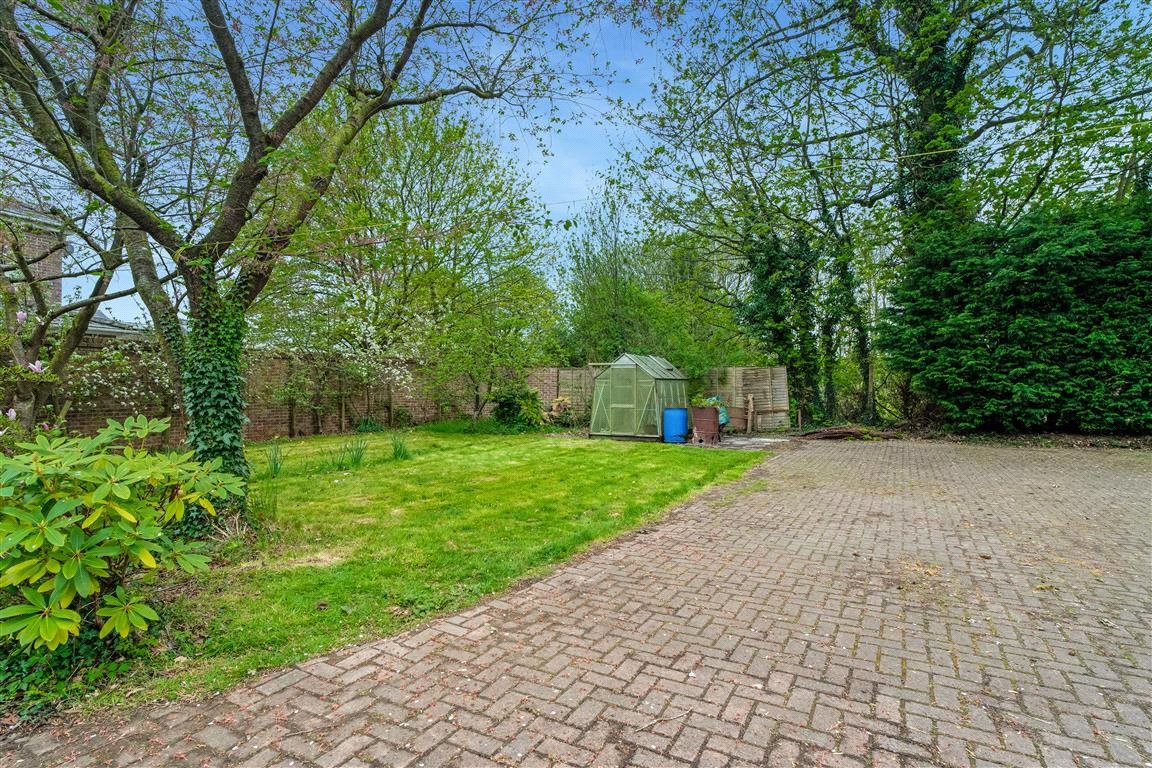 5 bedroom House, School Road, Hemingbrough, YO8 - Available, Image 12