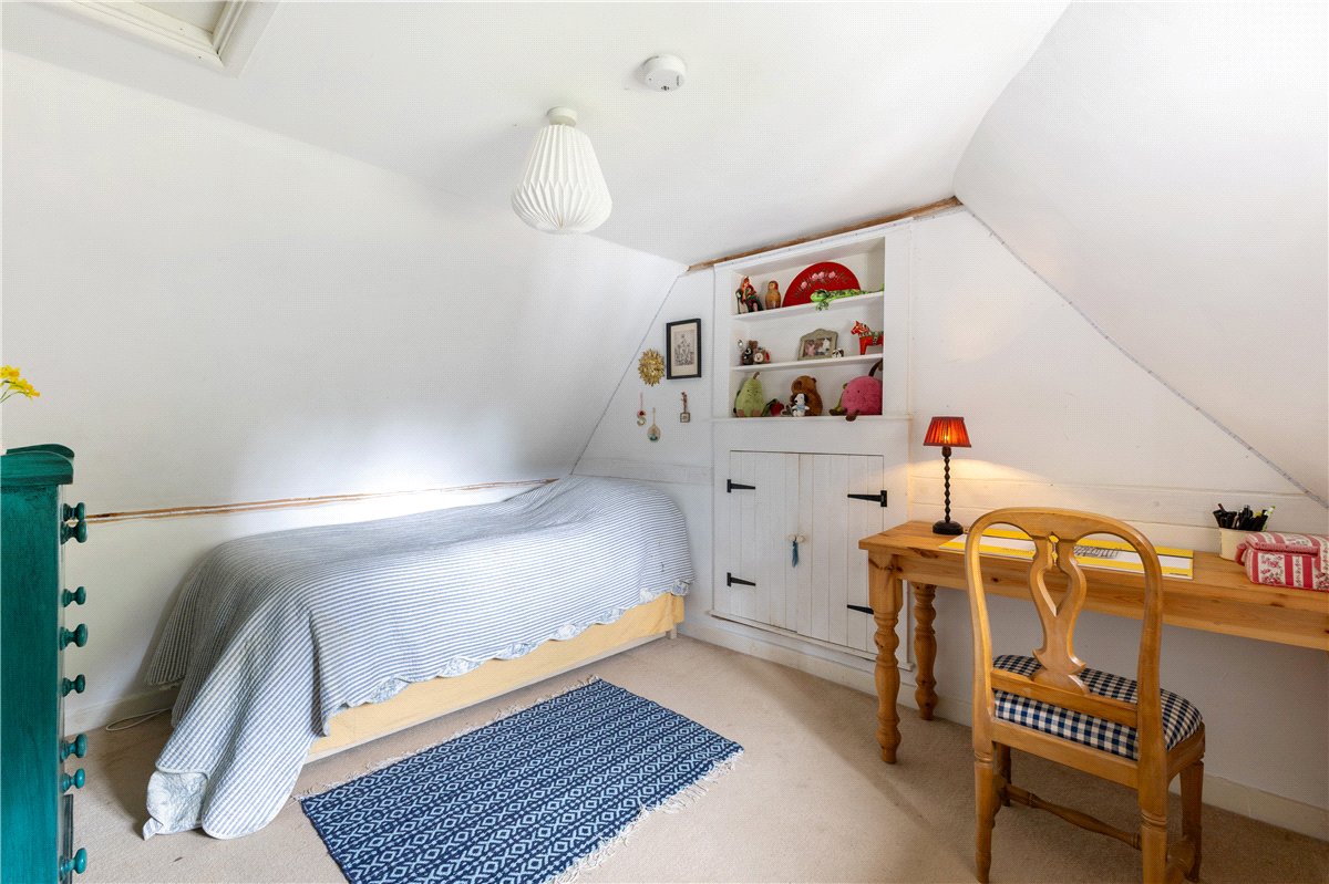 4 bedroom House, Easton Royal, Pewsey, SN9 - Available, Image 14