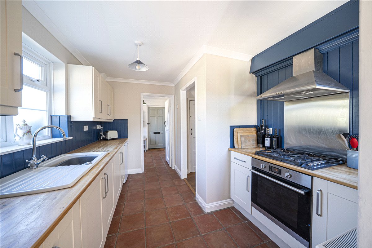 4 bedroom House, Hurstbourne Priors, Whitchurch, RG28 - Sold STC, Image 3