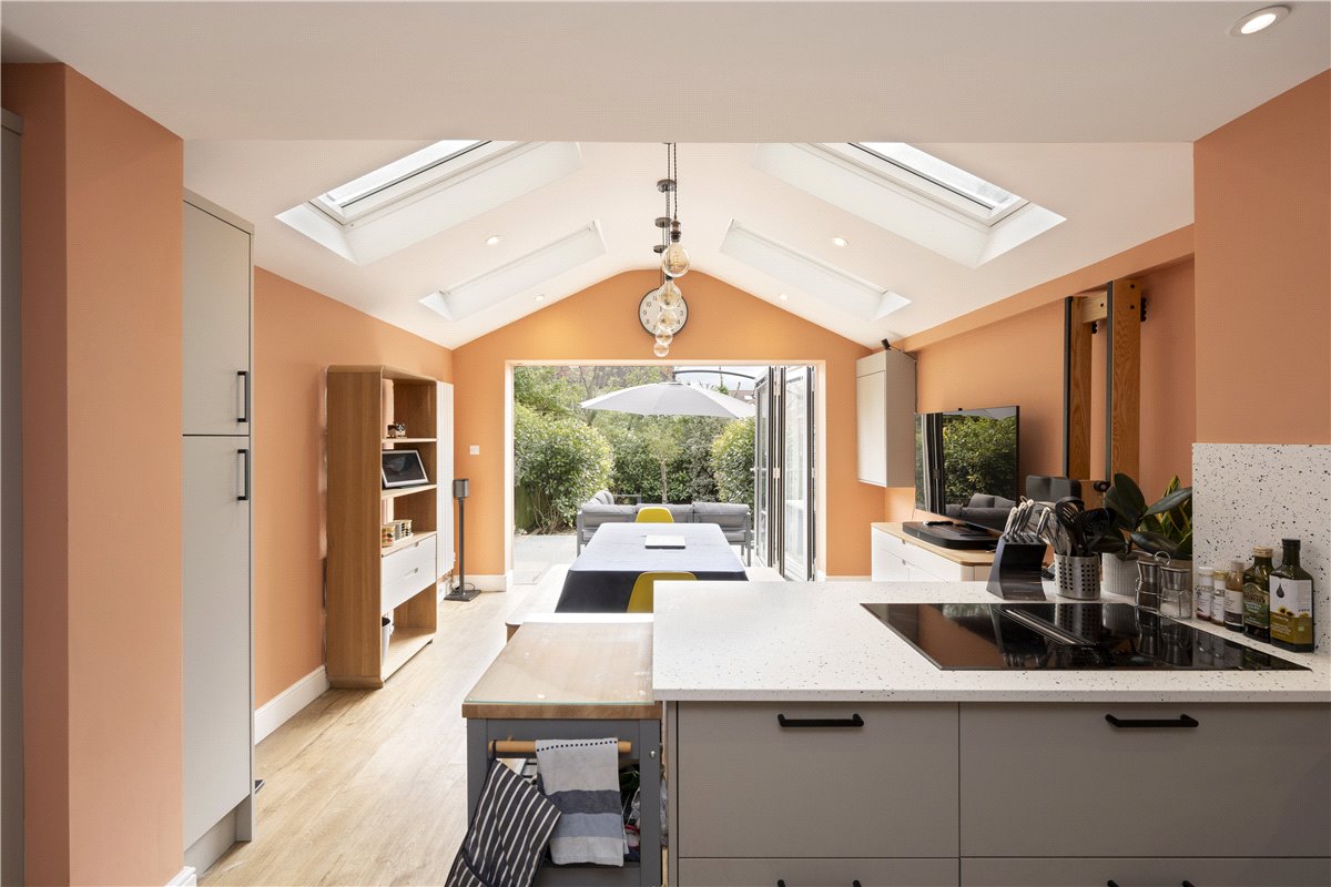 3 bedroom House, Bevin Square, London, SW17 - Sold, Image 6