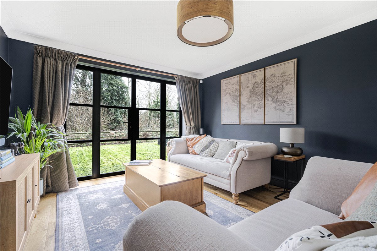 4 bedroom House, Gardiner Close, Abingdon, OX14 - Available, Image 18