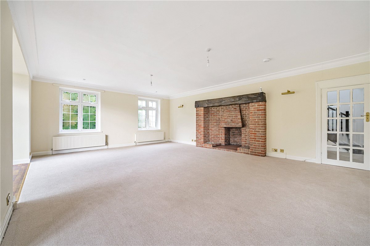 7 bedroom House, Newcastle Road, Whitmore, ST5 - Available, Image 2