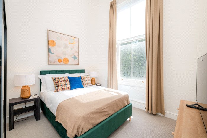 2 bedroom Flat, Lexham Gardens, Kensington, W8 - Available, Image 2