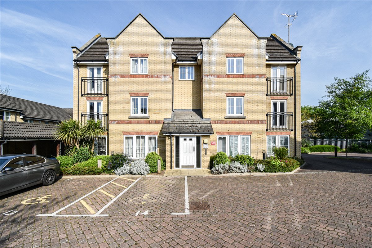 2 bedroom Flat, Grebe Court, Cambridge, CB5 - Available