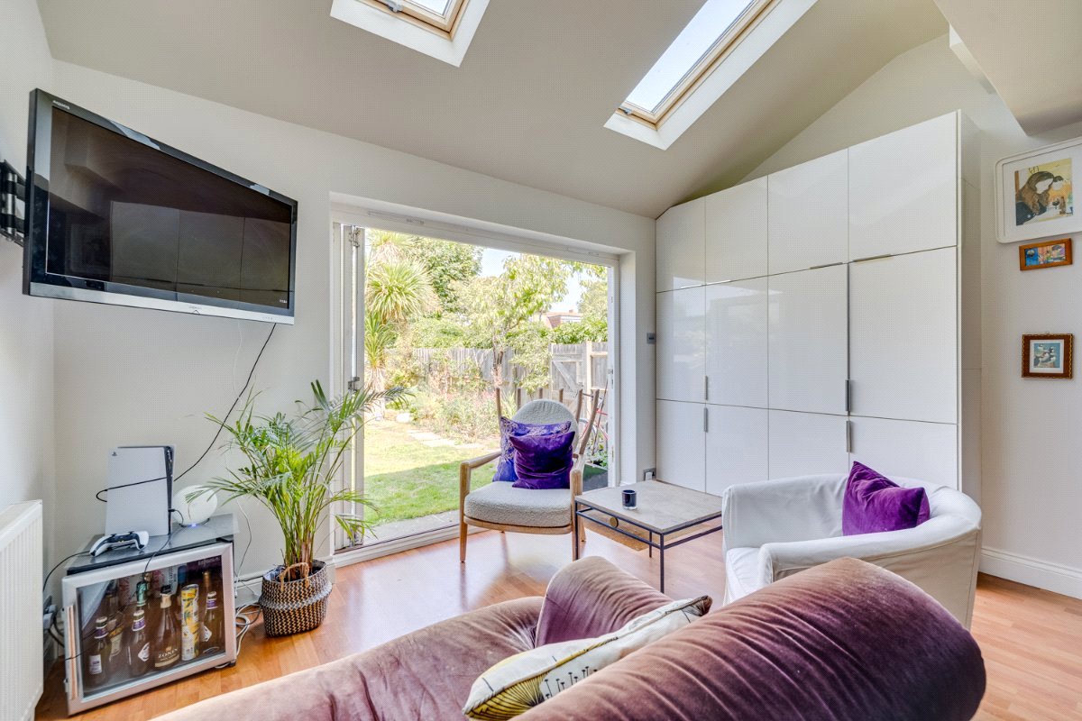 4 bedroom House, Kingsway, London, SW14 - Available, Image 20